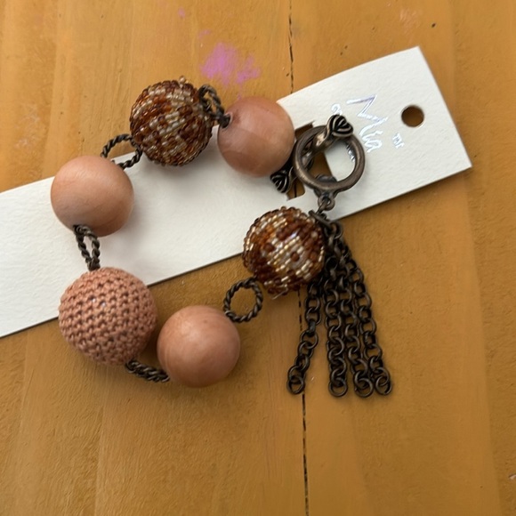 Mia Collection Wooden Knit Sead Bead Chunky Ball Dangle Neutral Brown Bracelet - Picture 1 of 3